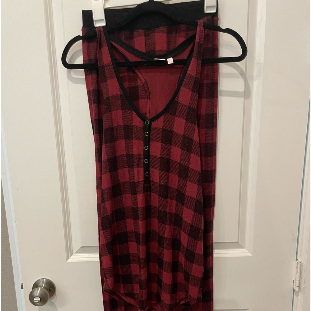 Make and Model 2piece plaid pajama set size S
